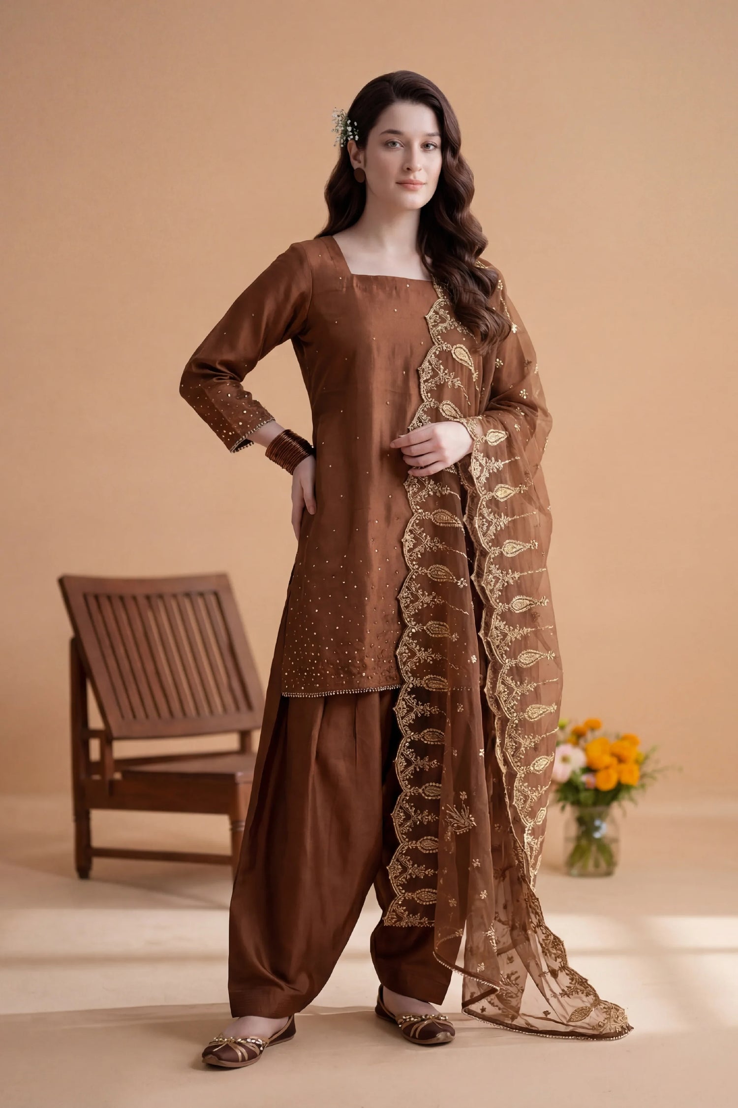 Majesty Brown Chocolate Brown / M / Raw Silk